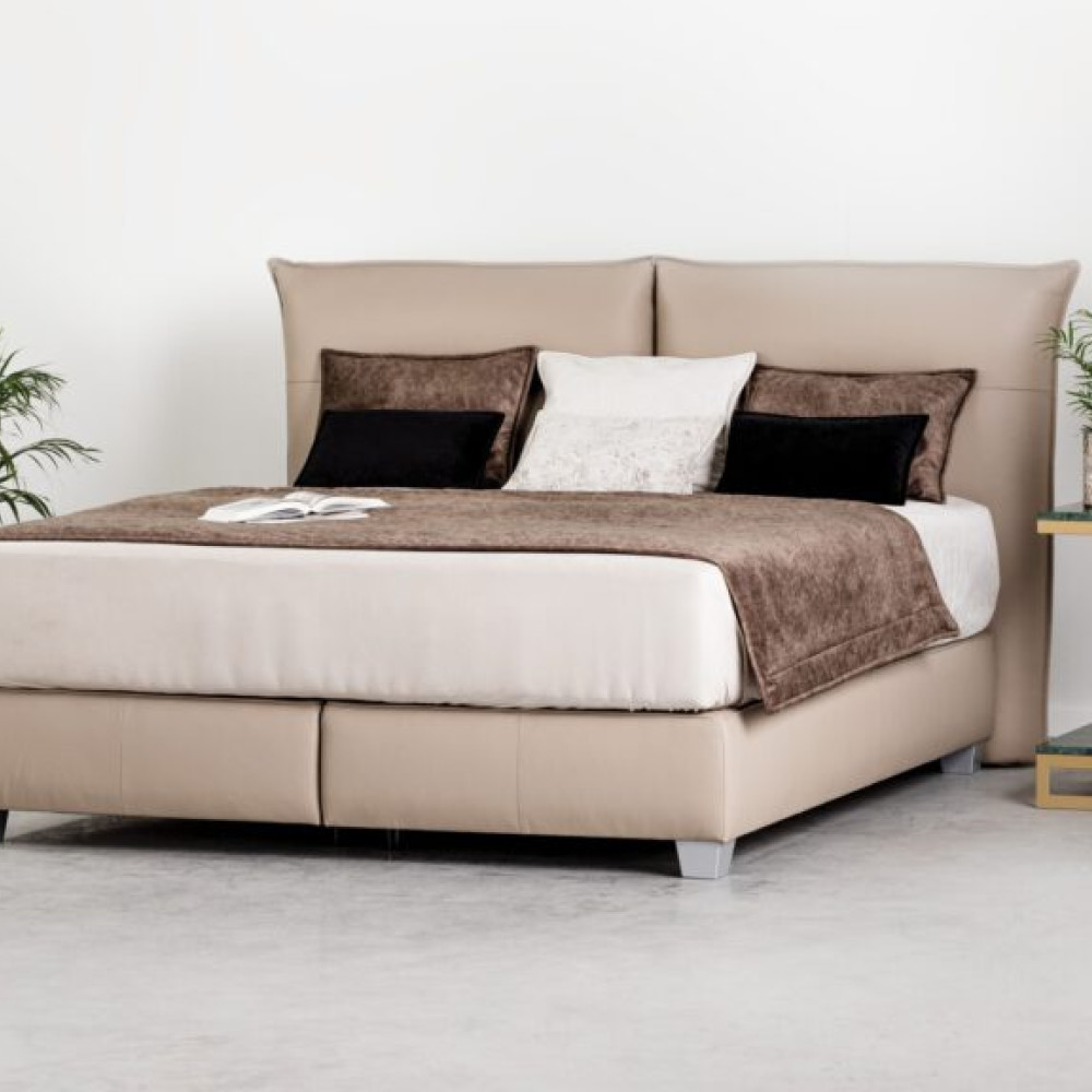 Gulta Fog  “Leather Collection”
