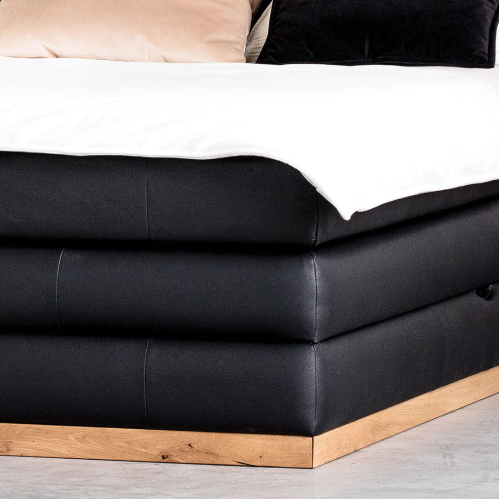 Gulta Galia  “Leather Collection”